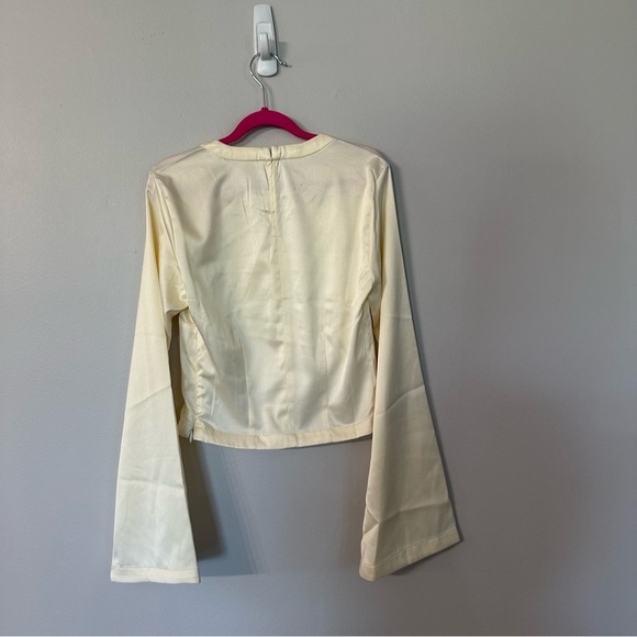 Anthropologie Women’s Long Bell Sleeve Satin Ivory Crewneck Blouse Sz XXS NWT - Picture 11 of 11